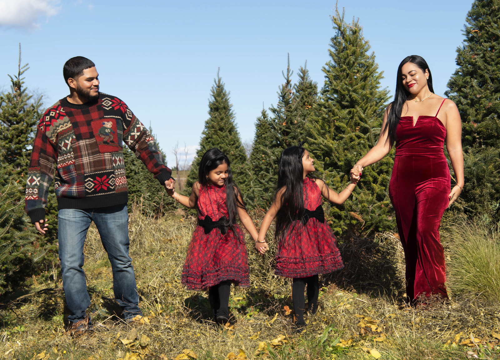 outdoor-family-christmas-mini-session-germantown-maryland.jpg